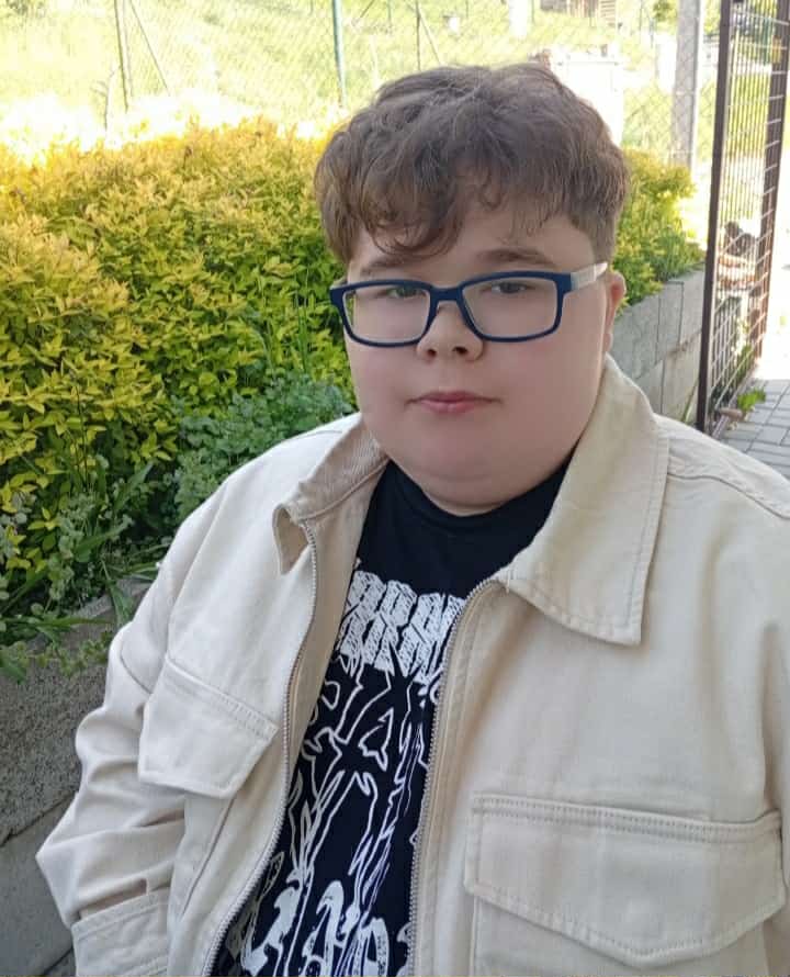 Dominik-(4).jpg